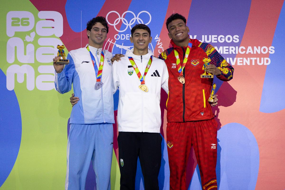 Mais rápido da natação, Celso Luis Ferreira voa na piscina e Brasil encerra participação na modalidade com 45 medalhas no Panamá