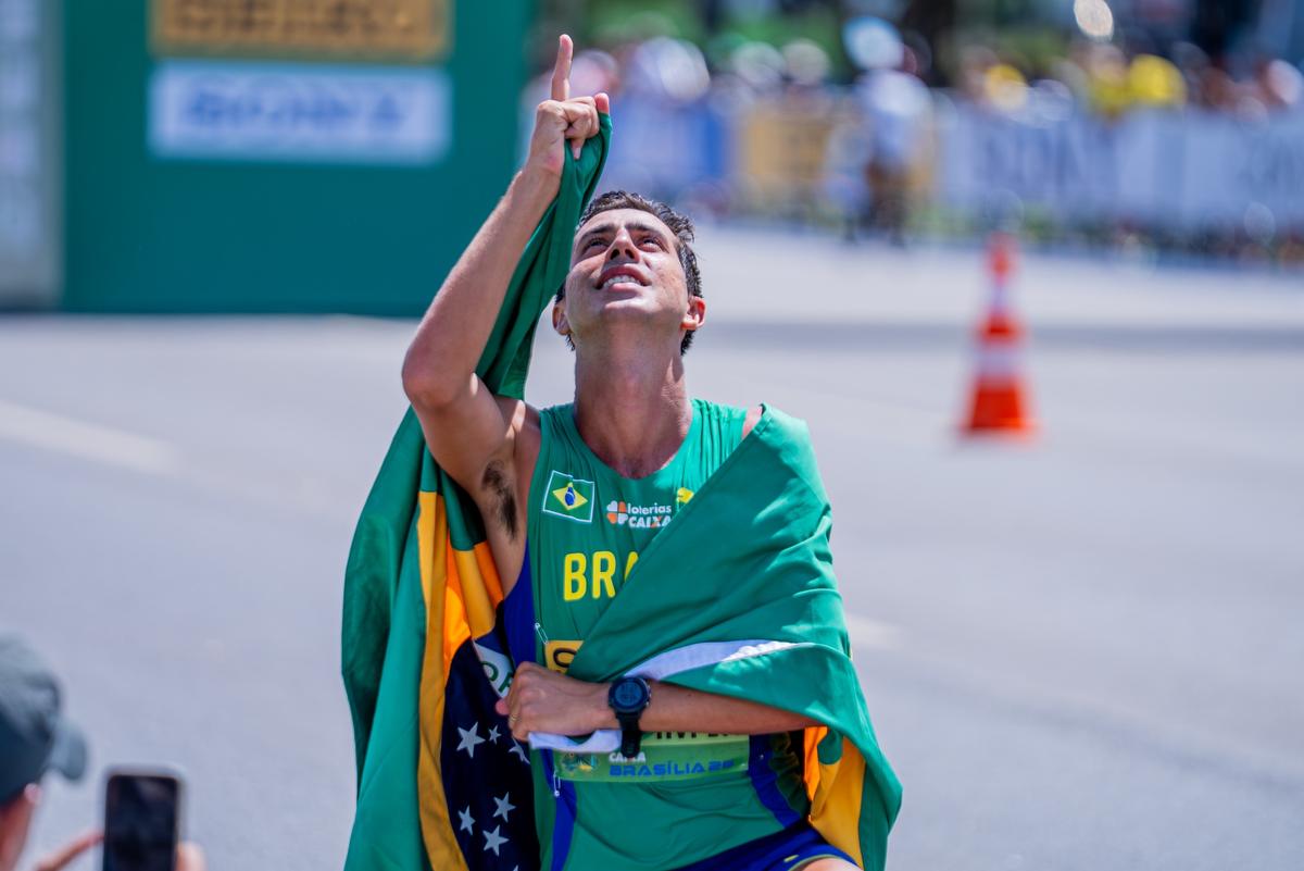 "Foi a prova mais difícil da minha carreira": Caio Bonfim é bronze no Mundial de Marcha Atlética por Equipes em Brasília