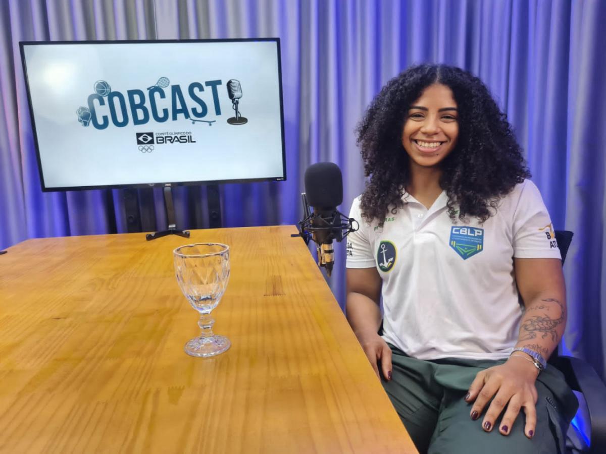 COBCast: Laura Amaro exalta momento do levantamento de peso feminino e vê 'vaga na mão' para Paris