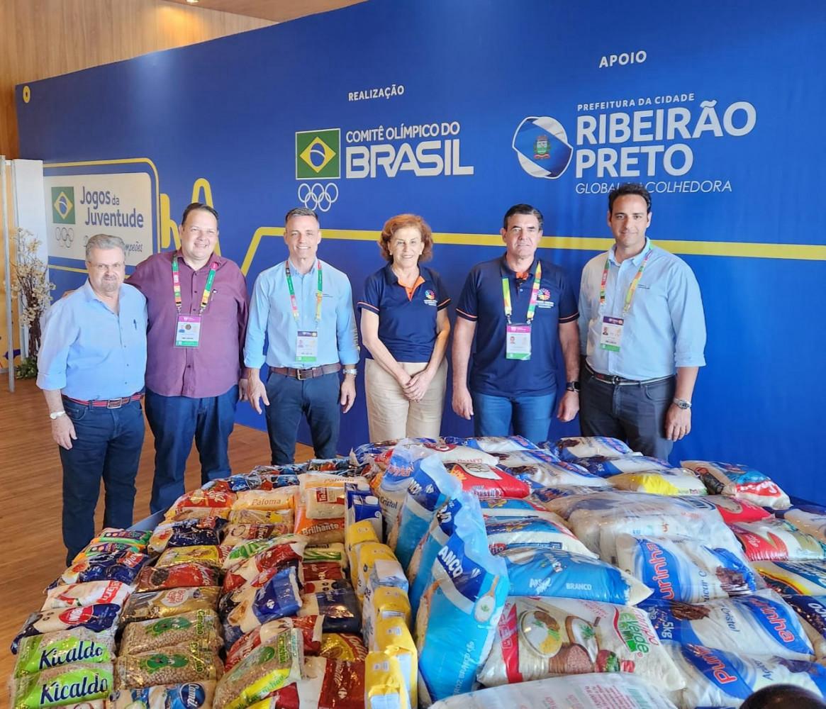 Multas nos Jogos da Juventude viram ação solidária: 1.7 tonelada de alimentos será doada para famílias de Ribeirão Preto