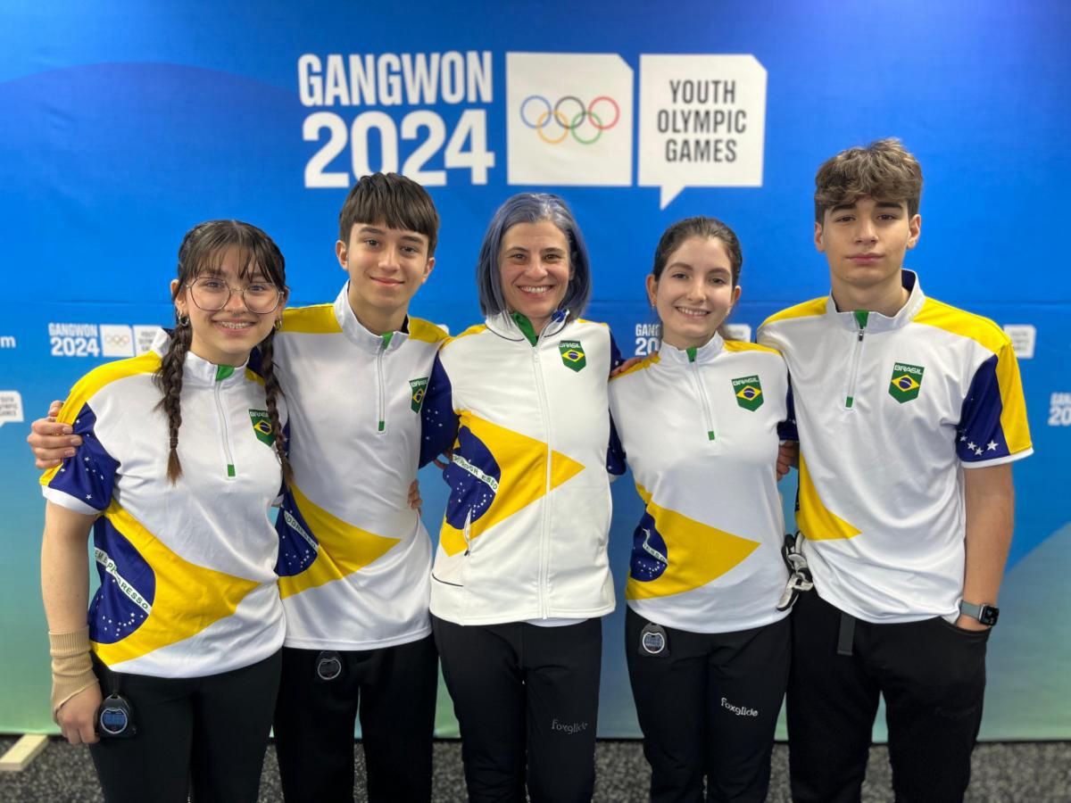Equipe mista de curling do Brasil encerra participação em Gangwon 2024 com saldo positivo