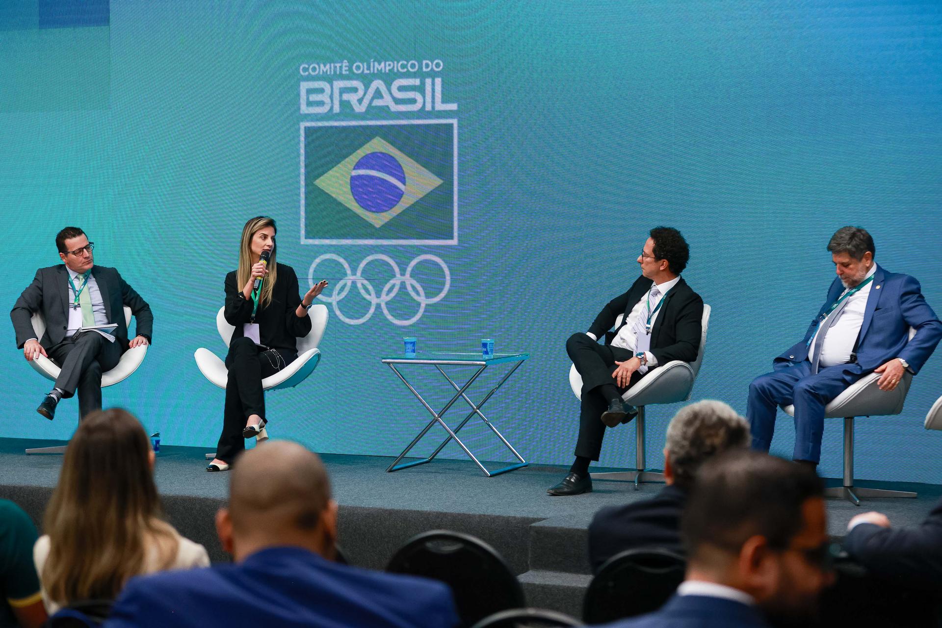 Painel sobre segurança no esporte. Foto: Léo Barrilari/COB