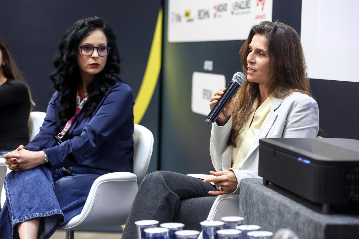 Copa do Mundo de 2027 coloca visibilidade e legado do futebol feminino no centro do debate