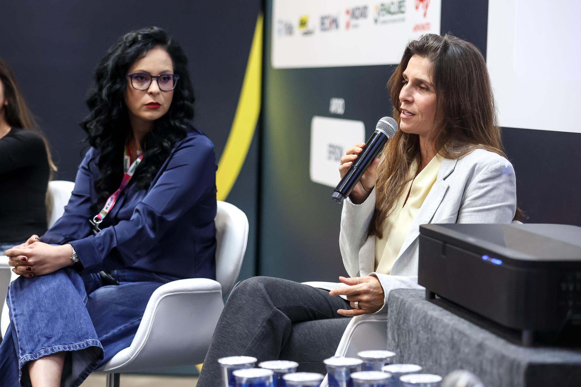 Copa do Mundo de 2027 coloca visibilidade e legado do futebol feminino no centro do debate