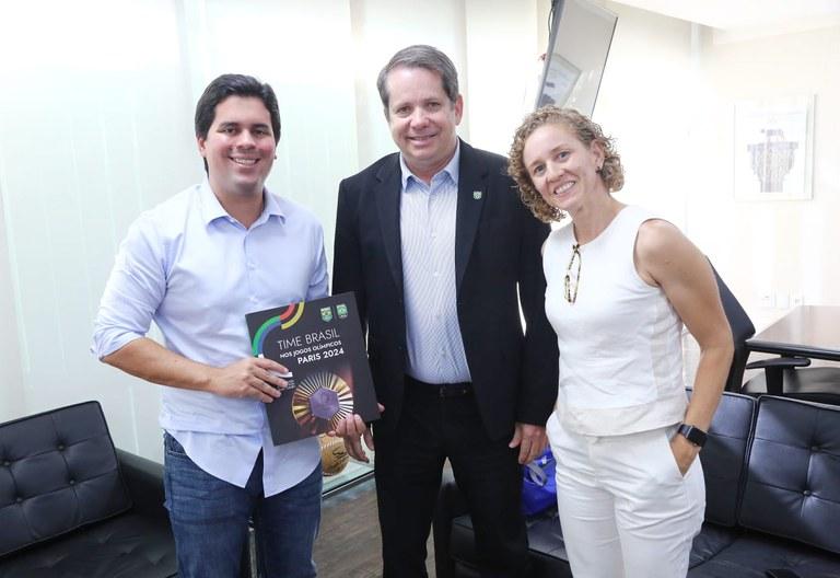 Marco La Porta e Yane Marques em encontro com o Ministro André Fufuca. Foto: Ronaldo Caldas/Ministério do Esporte