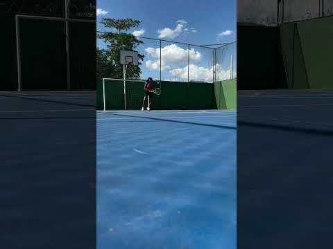 Será que a Rebeca Andrade também manda bem no tênis? 🎾 #Shorts