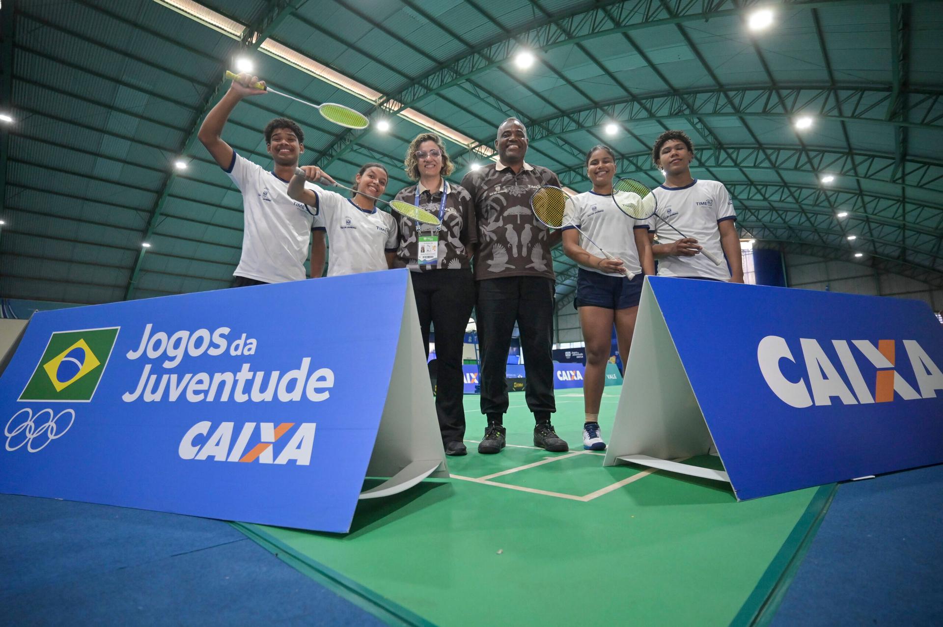 Foto: Washington Alves/COB Responsável por revelar atletas olímpicos do badminton brasileiro, Sebastião Dias lidera equipe do RJ a três medalhas nos Jogos da Juventude